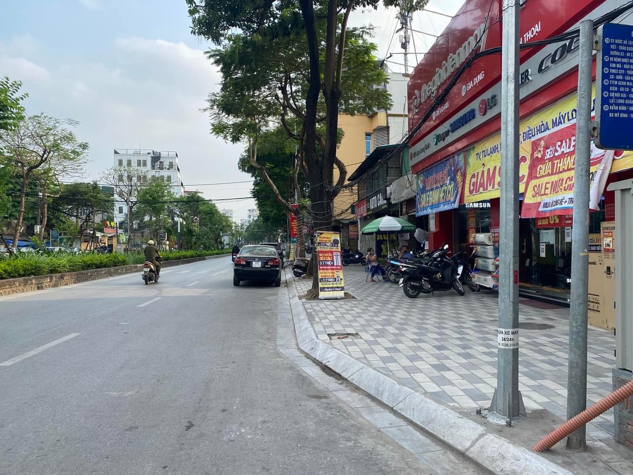 Bán nhà KINH DOANH mặt phố LẠC LONG QUÂN - Hồ Tây, gần Lotte Mall, 194m2, 70 tỷ - Ảnh chính